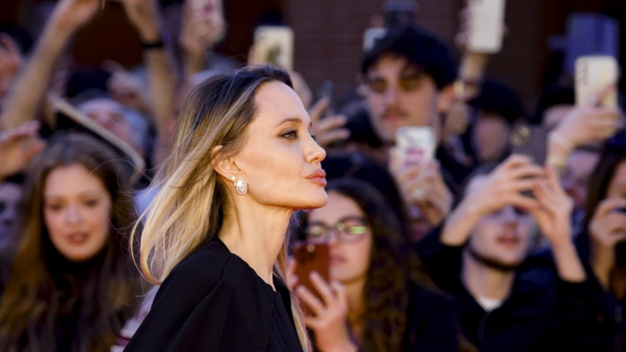 Анџелина Џоли го посети Херсон