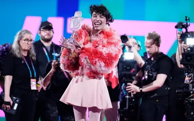 Немо го враќа трофејот од Евросонгот поради Израел