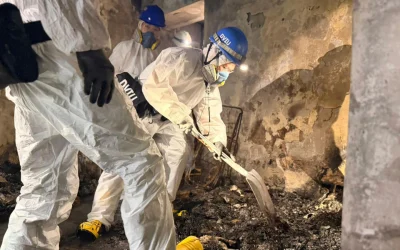 Полицијата ги пребарува изгорените облакодери во Хонгконг, досега има 146 мртви