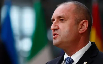 Бугарскиот претседател Румен Радев бара неодложна оставка на владата