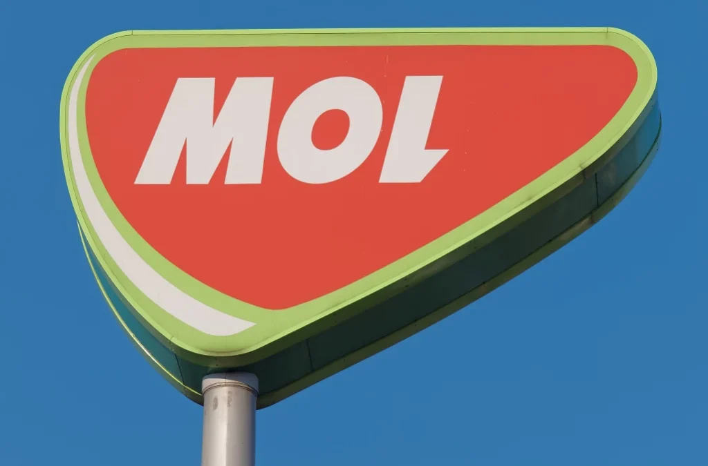 МОЛ потпиша рамковен договор за преземање на мнозинскиот удел во НИС