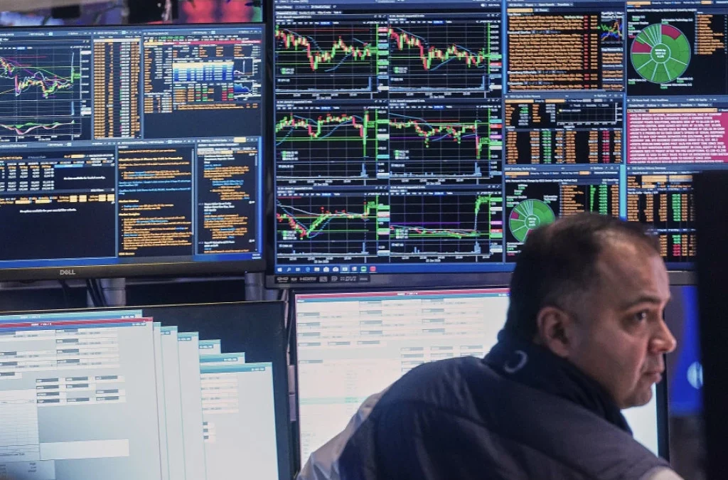 Европските индекси во плус, паднаа цените на нафтата и златото