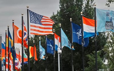 НАТО се ближи кон својот крај, тврдат американски експерти