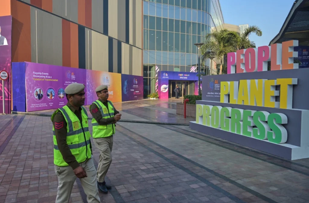 Во Индија започнува петдневен самит посветен на вештачката интелигенција