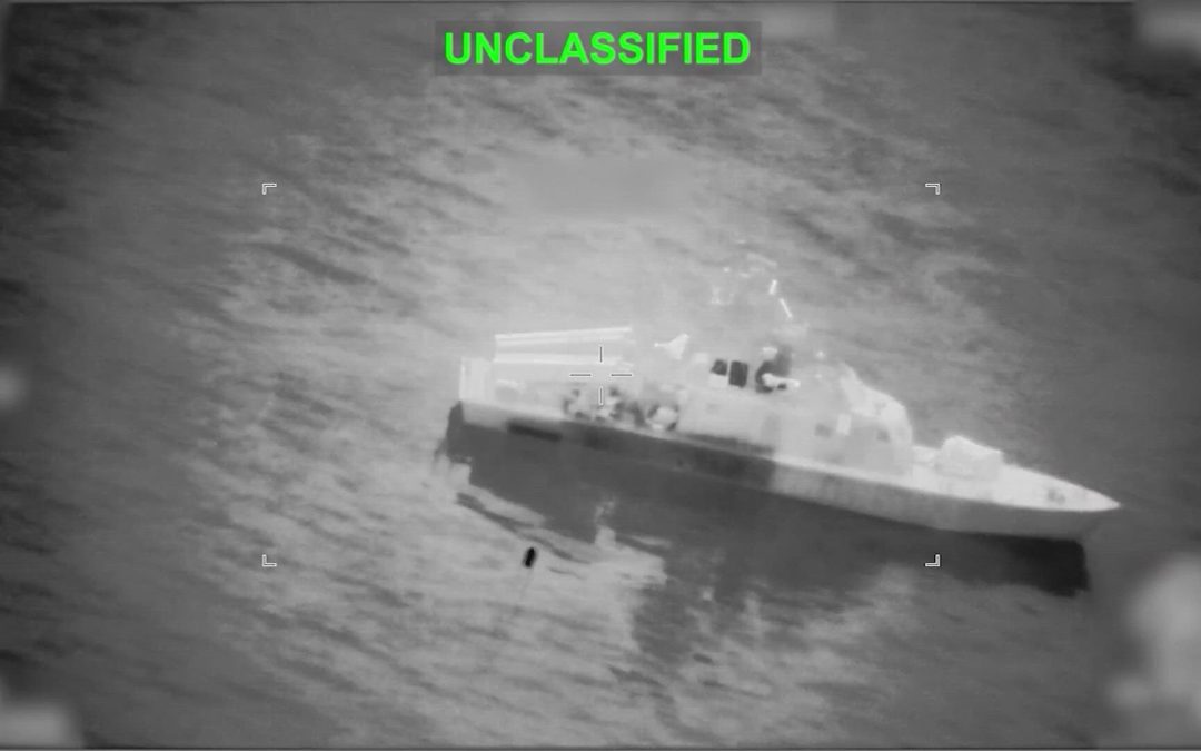 Американската војска тврди дека уништи 16 ирански бродови кои поставувале мини во Ормутскиот теснец, за што објави снимки