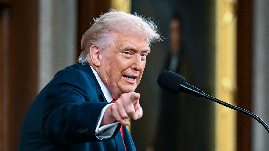 Трамп: САД имаат речиси неограничени залихи на муниција