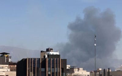 Израел денеска продолжи да го бомбардира Техеран, Иран возврати со напади врз американски и израелски цели