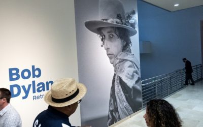 Редок нацрт на текст од Боб Дилан пронајден во книга на Ален Гинзберг