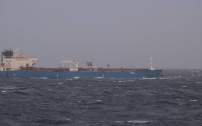 Kувајтски танкер со нафта погоден во Дубаи