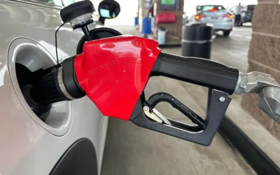 Германскиот регулатор ги повика компаниите што поскоро да ги намалат цените на бензинот и дизелот