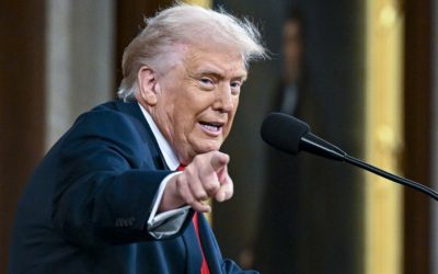 Демократите се закануваат со тужба против Трамп поради војната со Иран