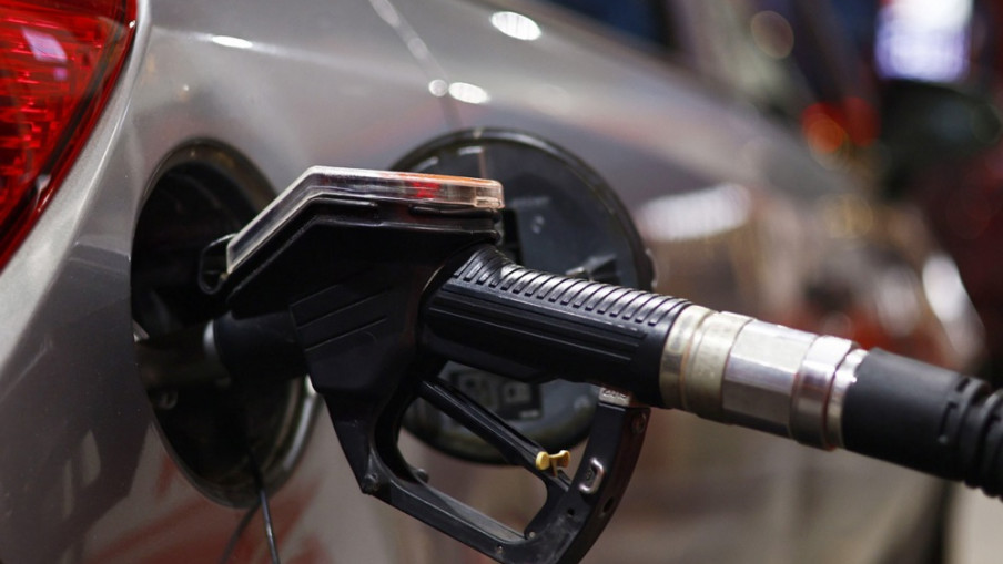 САД уфли трета транша од нафтените резерви во обид дополнително да ги намали цените на нафтата