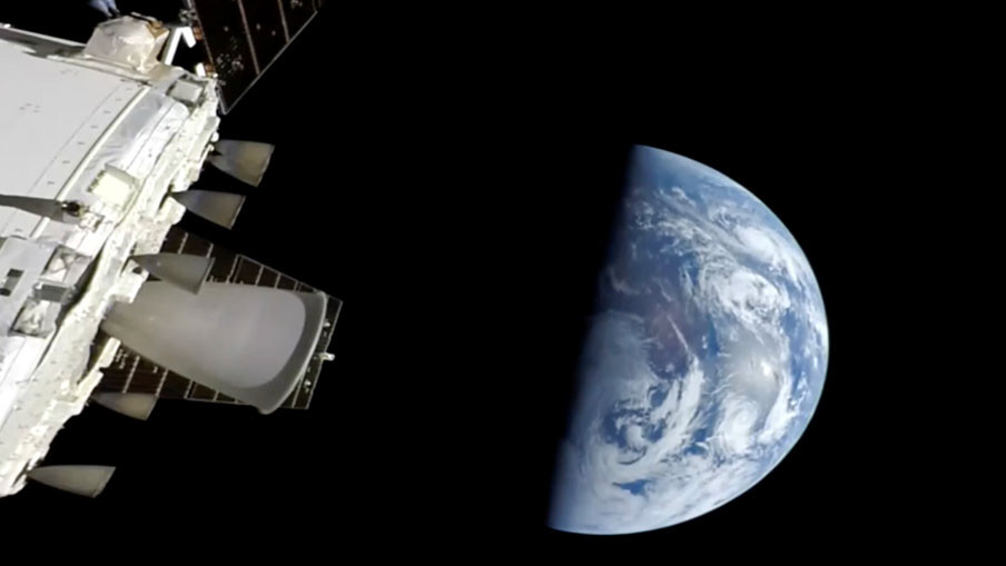 НАСА брза да постави база на месечината до 2028