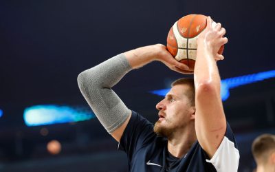 Минесота го победи Денвер и поведе со 2:1 во серијата