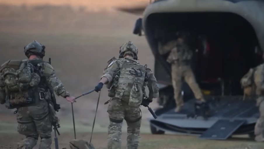 Потрага по исчезнатиот американски војник по соборен авион во Иран