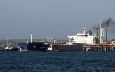 Цената на нафтата падна на помалку од 100 долари за барел