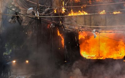 Во пожар во хотел во Њу Делхи најмалку 20 загинати