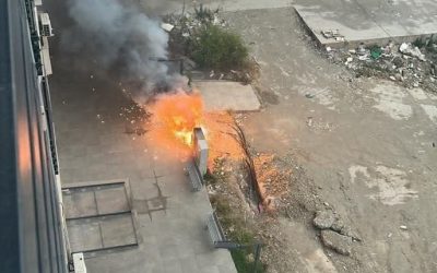 Од електрична инсталација изби пожар пред зграда во Кисела Вода, станарите во паника брзаа да излезат