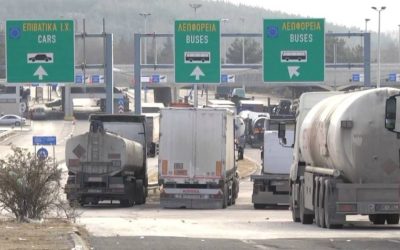 Грчките цариници запленија над 1.000 боци нелегален фреон – 296 се откриени во камион од Македонија 