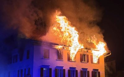 Пет луѓе се исчезнати, осум повредени во пожар во алпски град во Швајцарија