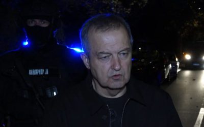 Дачиќ прогласи „црвено ниво на терористичка закана“ во Србија по нападот врз израелската амбасада во Белград